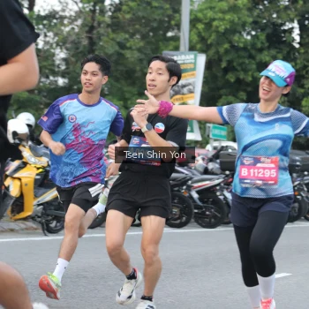 Runner Photo 3806311