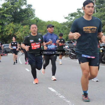 Runner Photo 3806344