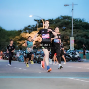 Runner Photo 3806368