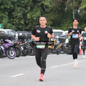 Runner Photo 3806450