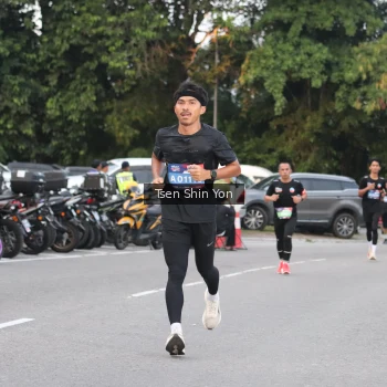 Runner Photo 3806460