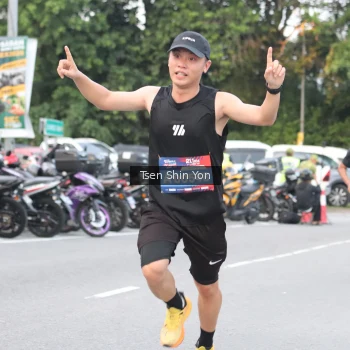 Runner Photo 3806475