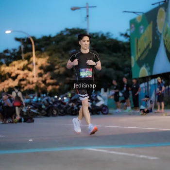 Runner Photo 3806479