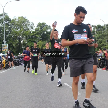 Runner Photo 3806488