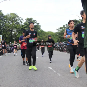 Runner Photo 3806492