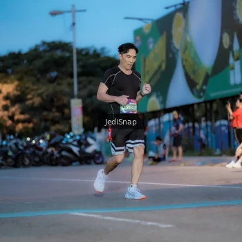 Runner Photo 3806495
