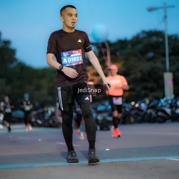 Runner Photo 3806515