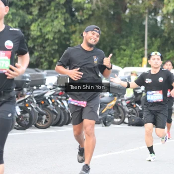 Runner Photo 3806550