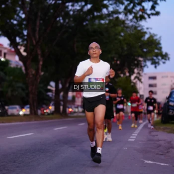 Runner Photo 3806557