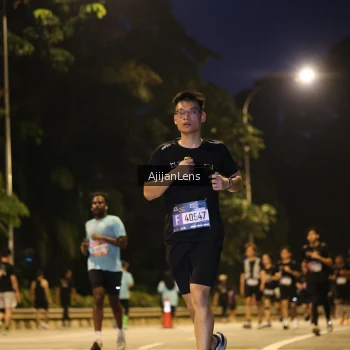 Runner Photo 3806577