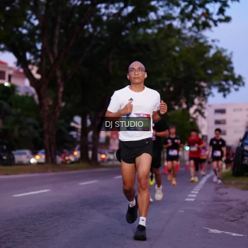 Runner Photo 3806578