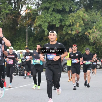 Runner Photo 3806580