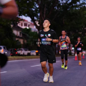 Runner Photo 3806590