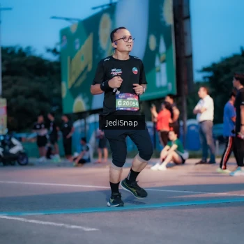 Runner Photo 3806612