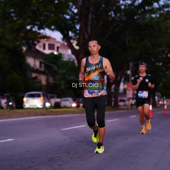 Runner Photo 3806621