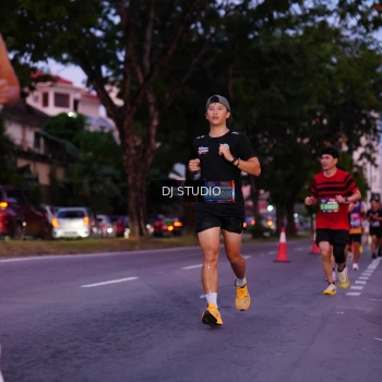 Runner Photo 3806659
