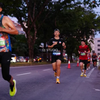 Runner Photo 3806661