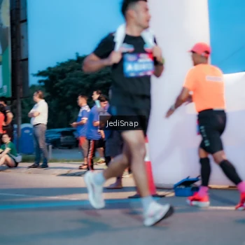 Runner Photo 3806662