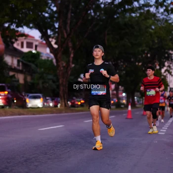 Runner Photo 3806672