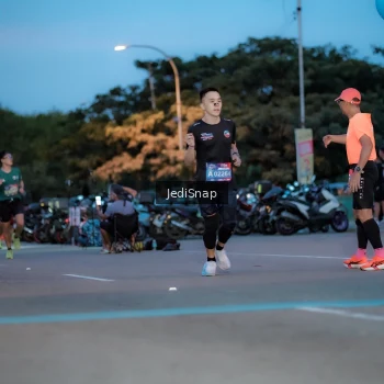 Runner Photo 3806681