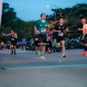 Runner Photo 3806712