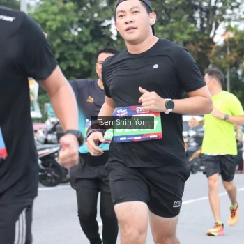 Runner Photo 3806714