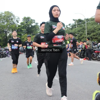 Runner Photo 3806720