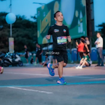 Runner Photo 3806722
