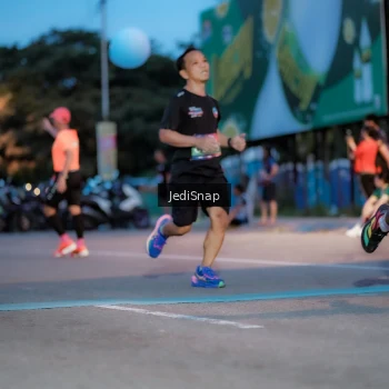 Runner Photo 3806727