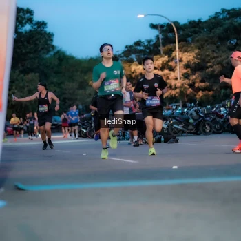 Runner Photo 3806737