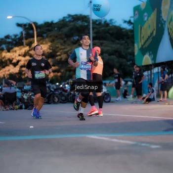 Runner Photo 3806743