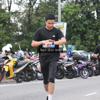 Runner Photo 3806762