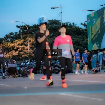 Runner Photo 3806792
