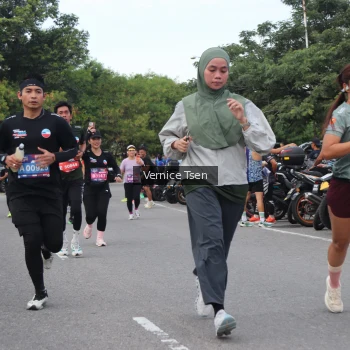 Runner Photo 3806805