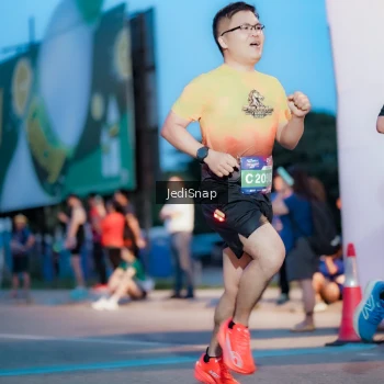 Runner Photo 3806827
