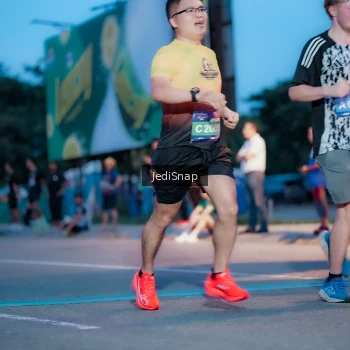 Runner Photo 3806855