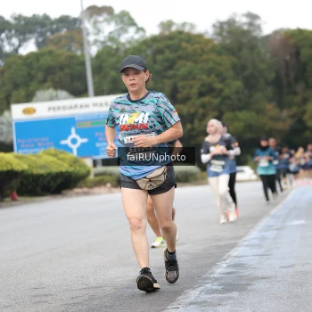 Runner Photo 3806856