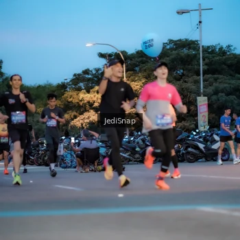 Runner Photo 3806862