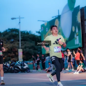Runner Photo 3806868