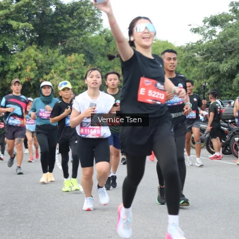 Runner Photo 3806883