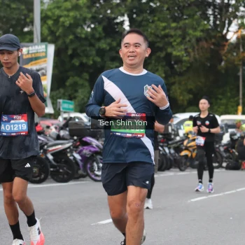 Runner Photo 3806911