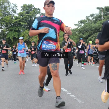 Runner Photo 3806933