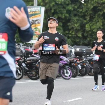 Runner Photo 3806934