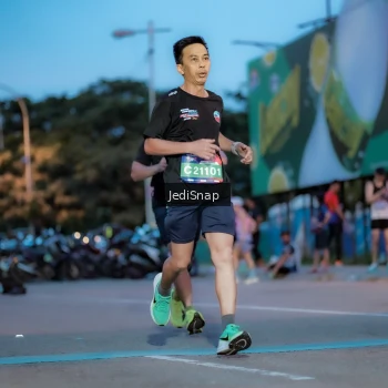 Runner Photo 3806937