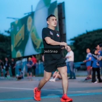 Runner Photo 3806944
