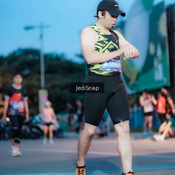 Runner Photo 3806973