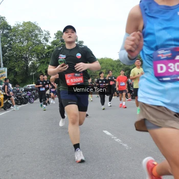 Runner Photo 3806987