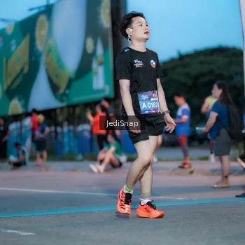 Runner Photo 3807004