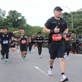 Runner Photo 3807019
