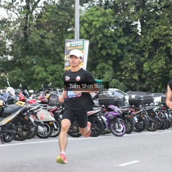 Runner Photo 3807039